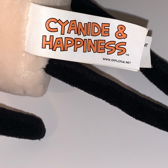 EXPLOSM ENTERTAINMENT CYANIDE & HAPPINESS NUDE GUY PLUSH 9.5 INCH STUFFED PLUSH - Picture 6 of 7